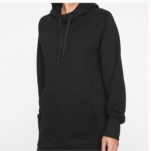 Althleta incline  Black Hoodie